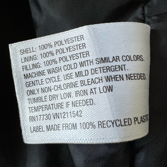 Warm jacket with zip, studs and belt - Picture 6 of 6